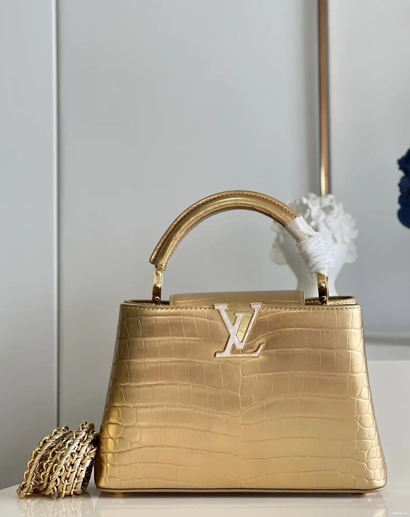 WIS LOUIS CAPUCINES BB VUITTON 0706